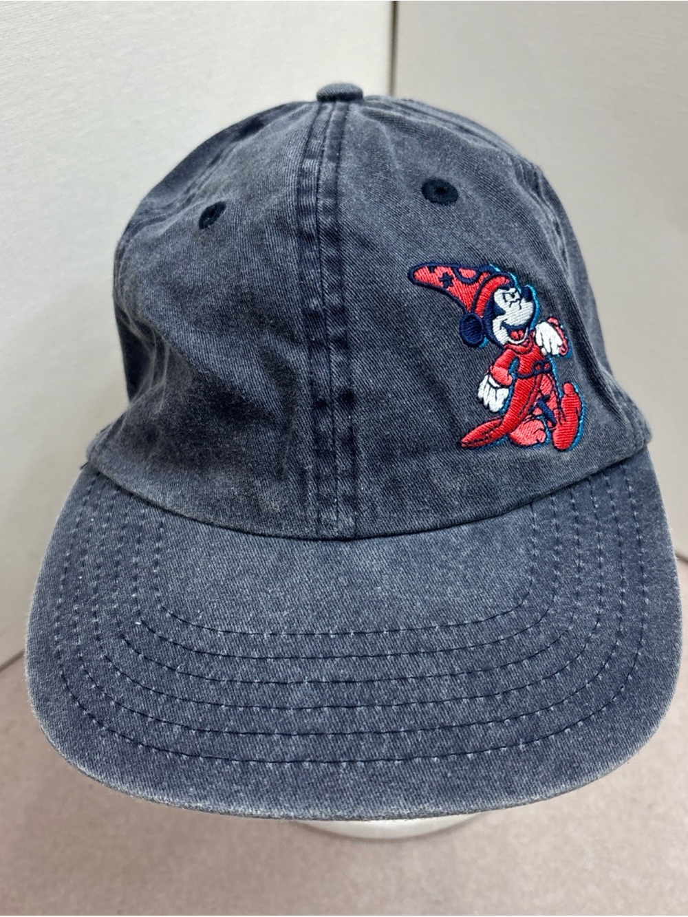 Disney D23 2025 Gold Member Exclusive Sorcerer Mickey Baseball Cap Hat NEW